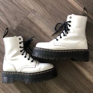 Doc Martens Jadon Platform (white)